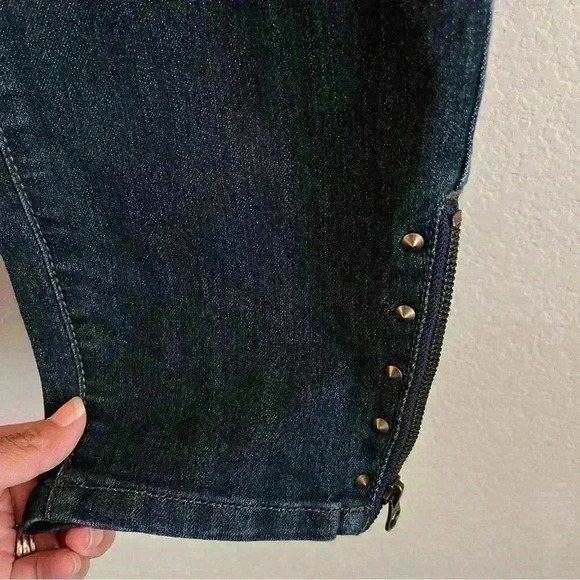 Torrid Denim Women’s Jeans w/Leg Side Zippers and Stud Design Size 14 - Picture 5 of 9